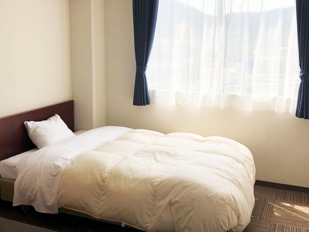 บิสซิเนส โฮเต็ล ฟูจิมิ Hotel ฟูจิโยชิดะ ภายนอก รูปภาพ